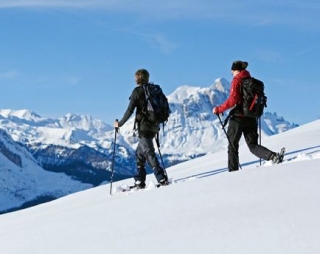  Discovery of the Alpes Medievals en Snowshoes 